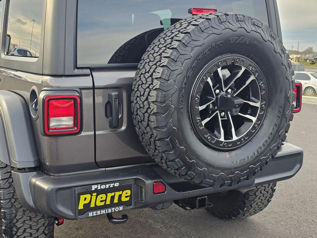 new 2026 Jeep Wrangler car, priced at $52,625