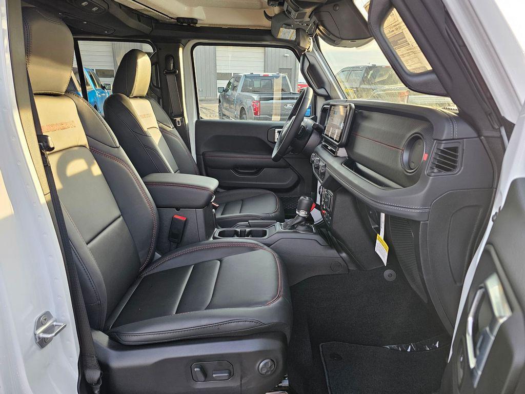 new 2026 Jeep Wrangler car, priced at $57,915