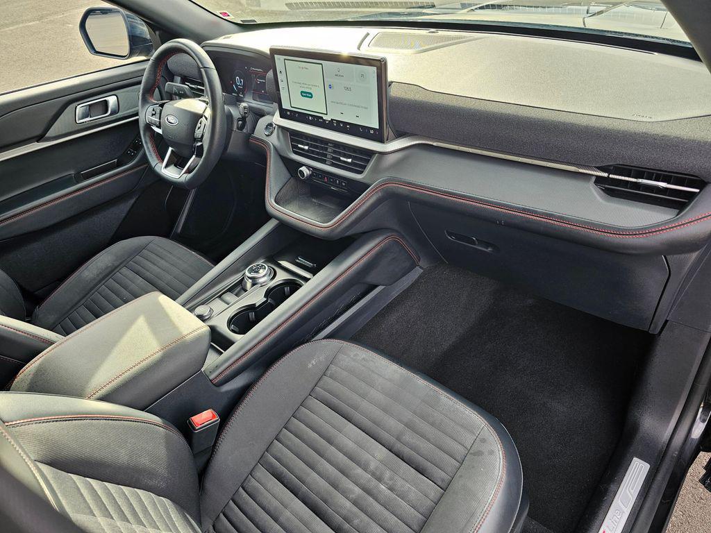 used 2025 Ford Explorer car, priced at $40,396