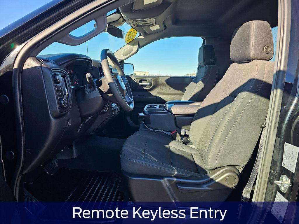 used 2024 Chevrolet Silverado 1500 car, priced at $33,985