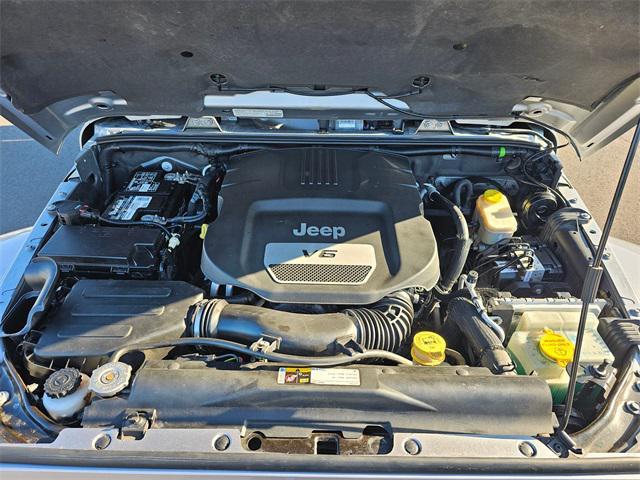 used 2014 Jeep Wrangler Unlimited car, priced at $18,581