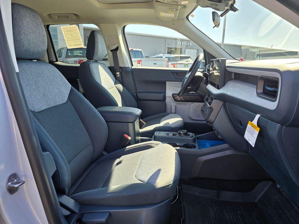 new 2025 Ford Maverick car, priced at $35,276