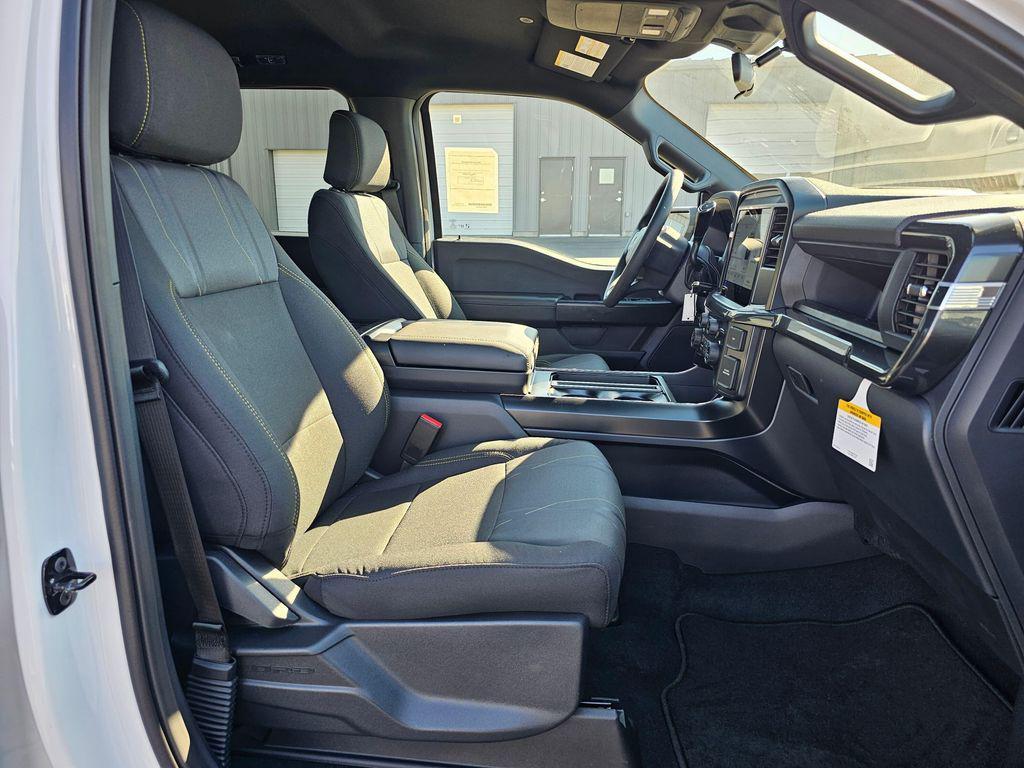 new 2025 Ford F-150 car, priced at $58,999