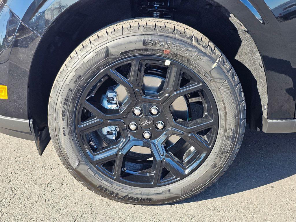 new 2025 Ford Maverick car, priced at $35,800