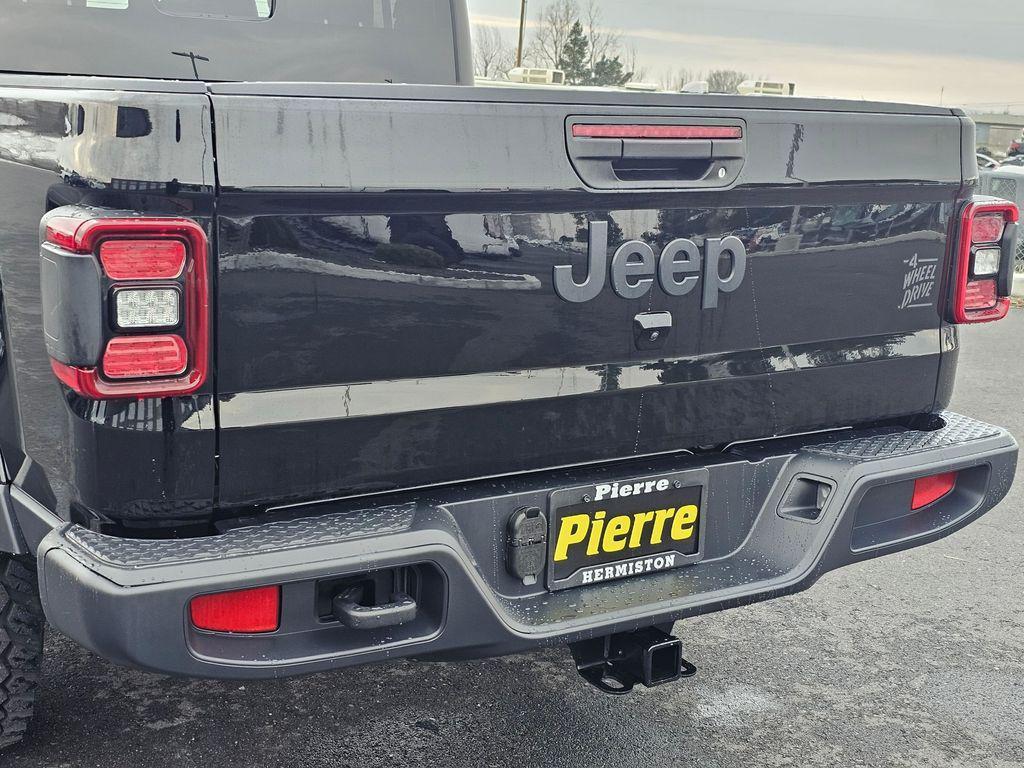 new 2026 Jeep Gladiator car, priced at $46,734