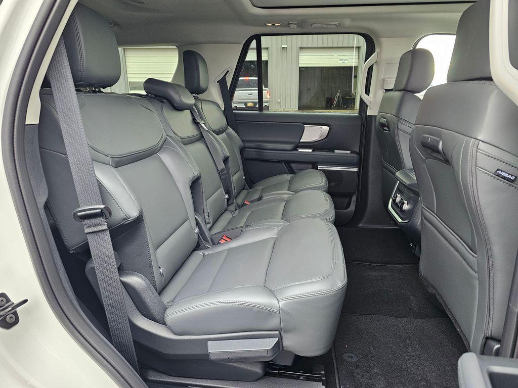 new 2026 Ford Expedition car, priced at $76,035