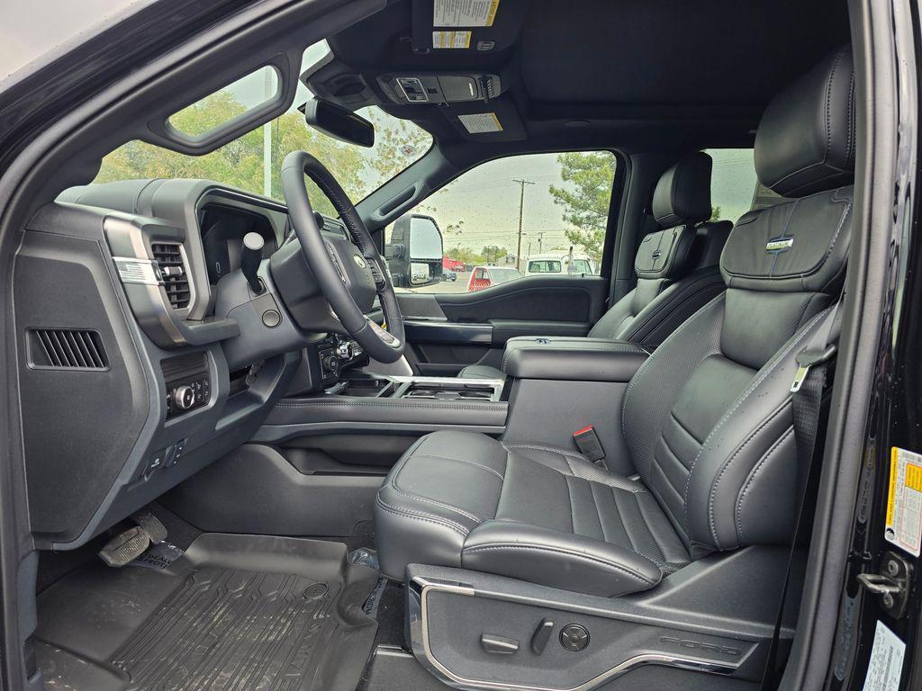 new 2025 Ford F-350 car