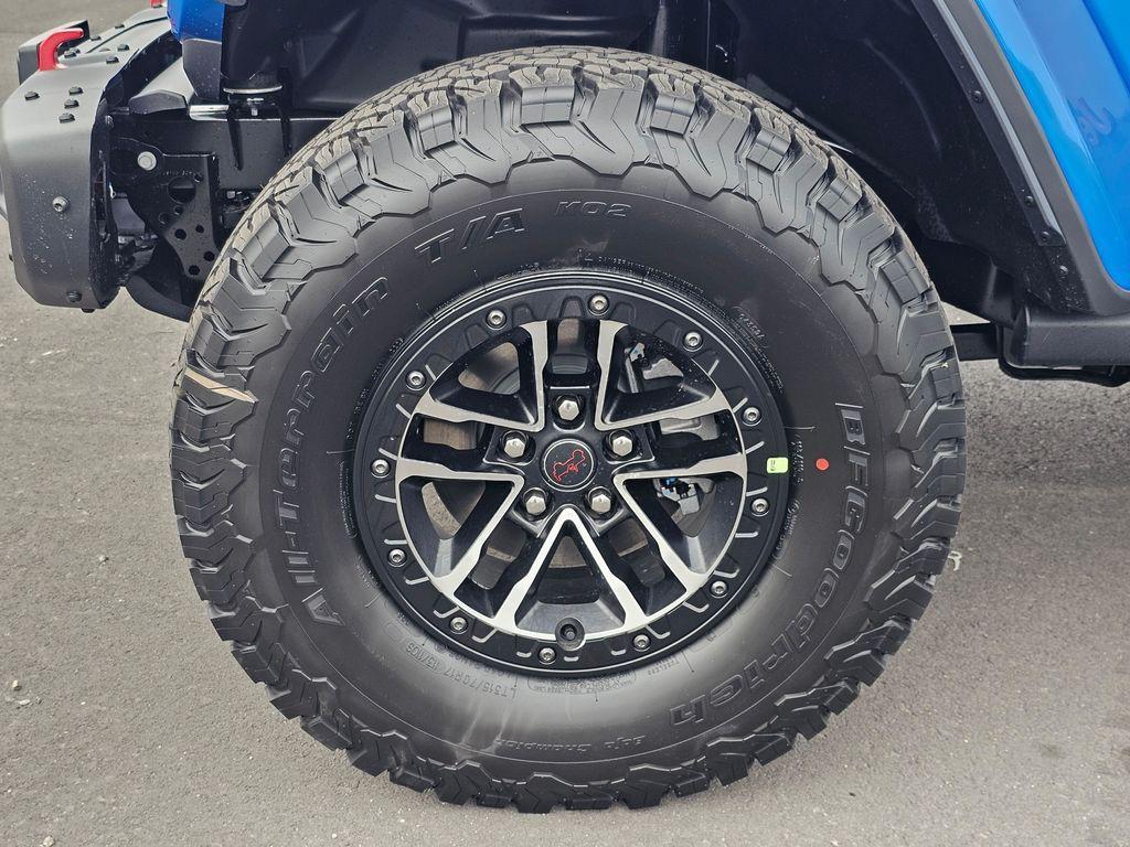 new 2025 Jeep Wrangler car, priced at $58,021