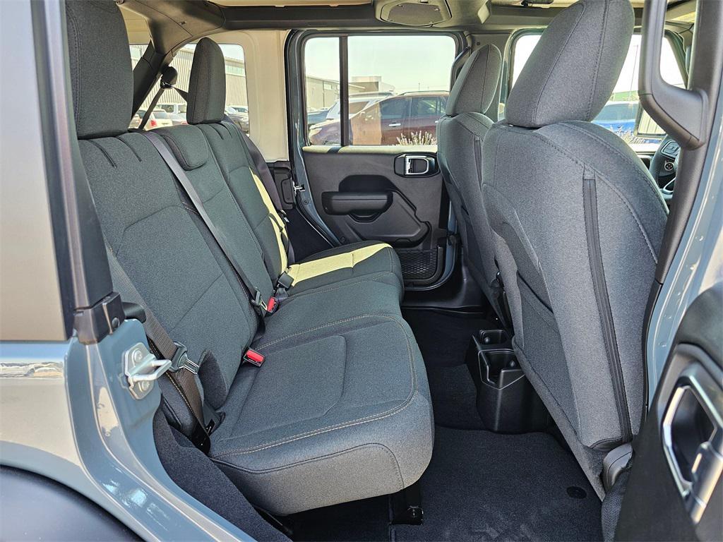 new 2025 Jeep Wrangler car, priced at $47,999