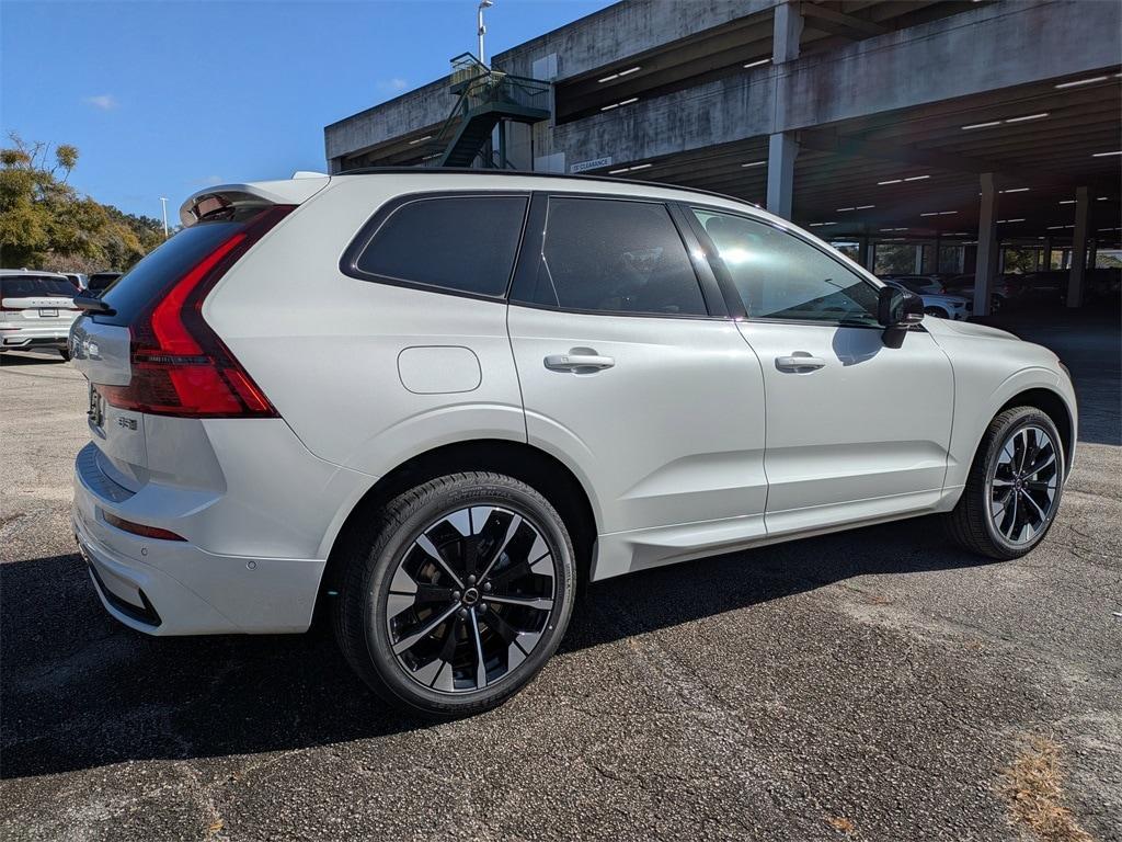 new 2026 Volvo XC60 car, priced at $57,985