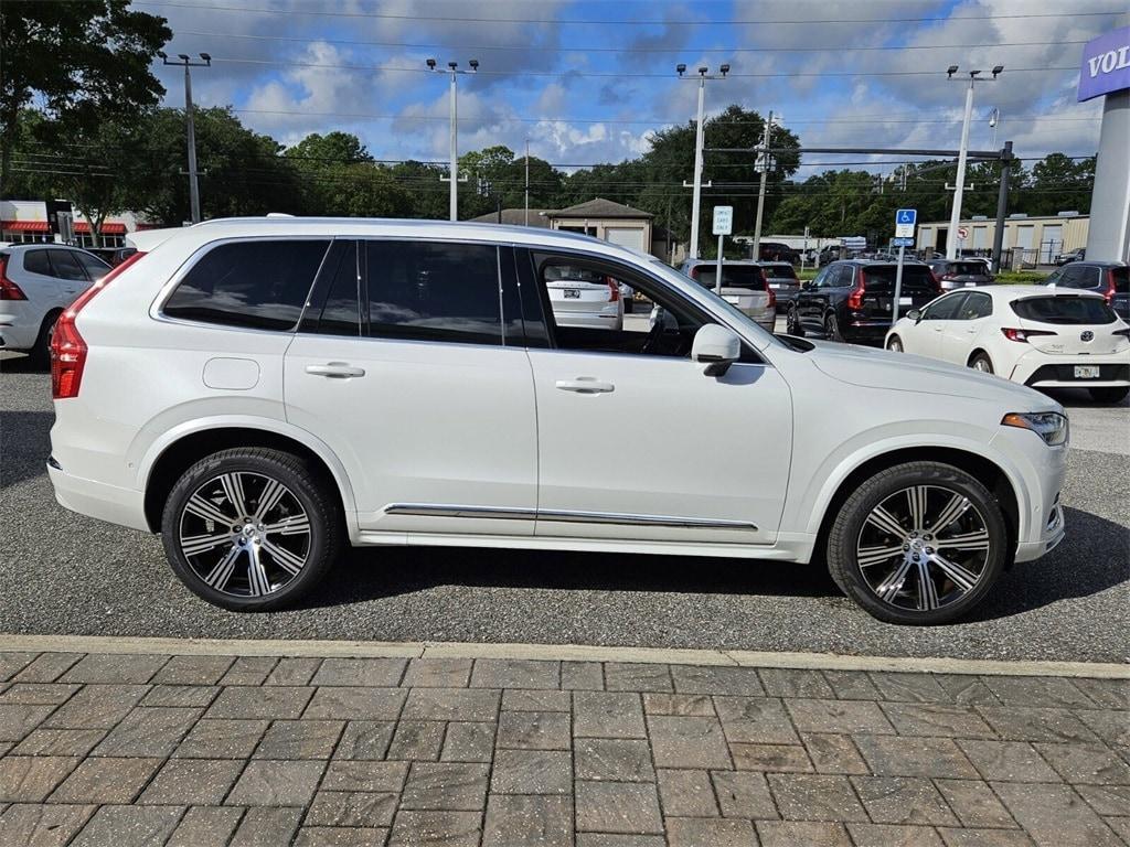 new 2025 Volvo XC90 Plug-In Hybrid car