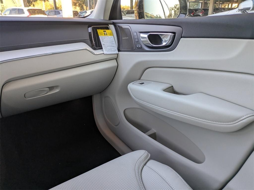 new 2026 Volvo XC60 car, priced at $63,935