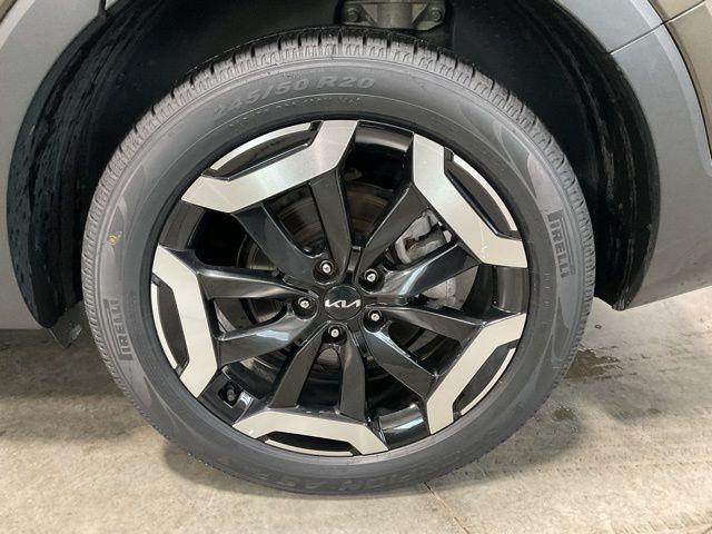 used 2025 Kia Telluride car, priced at $37,995