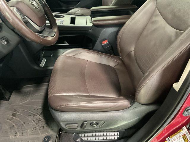 used 2021 Toyota Sienna car, priced at $31,900