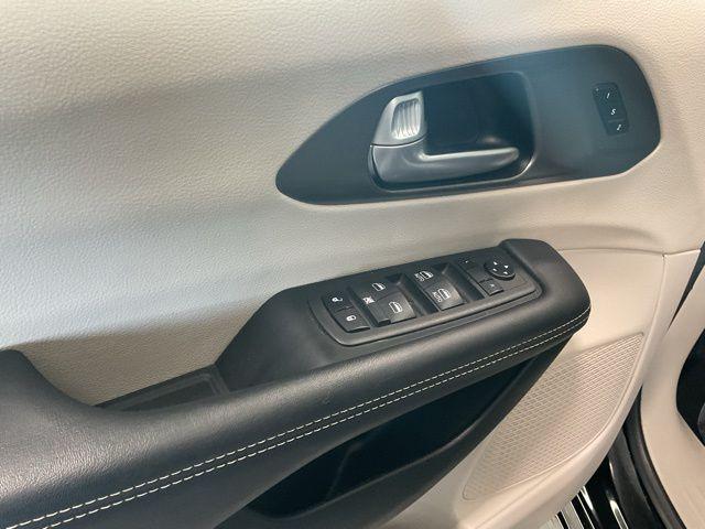 used 2024 Chrysler Pacifica car, priced at $30,900