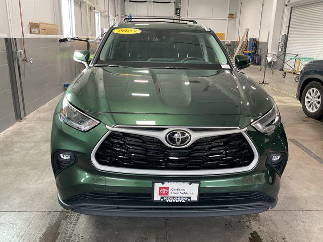 used 2023 Toyota Highlander car, priced at $40,296