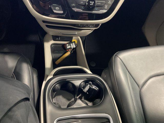 used 2024 Chrysler Pacifica car, priced at $29,451