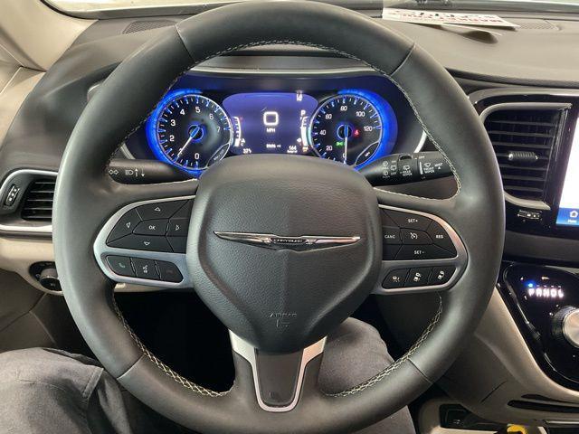 used 2024 Chrysler Pacifica car, priced at $29,451