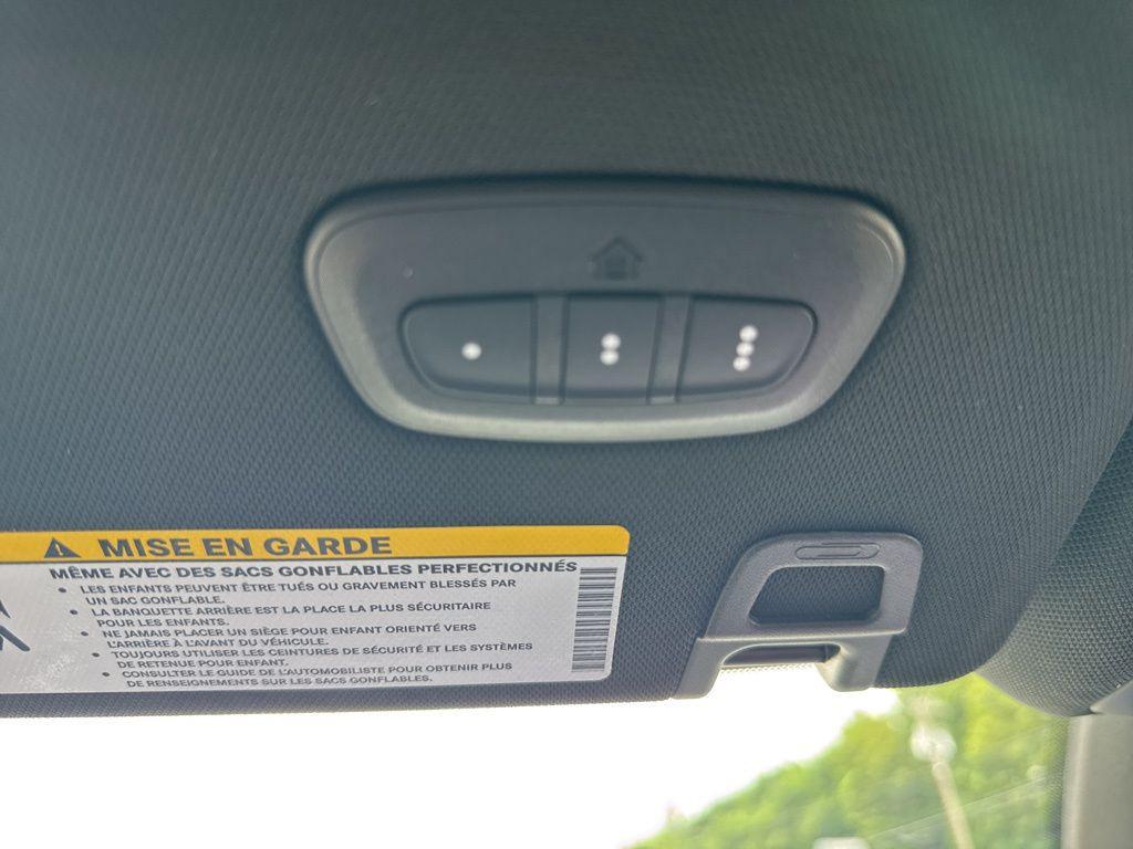 new 2025 Jeep Grand Cherokee car, priced at $42,121