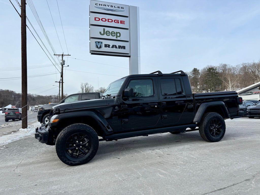 used 2023 Jeep Gladiator car, priced at $33,974