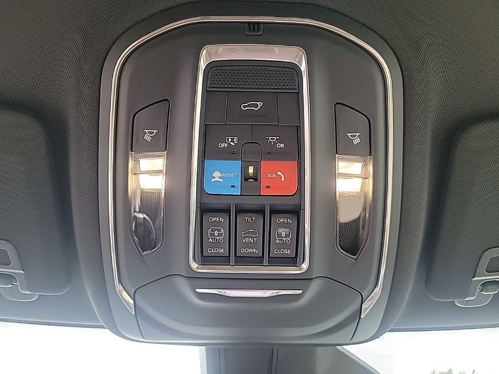 new 2025 Jeep Grand Cherokee car, priced at $45,853