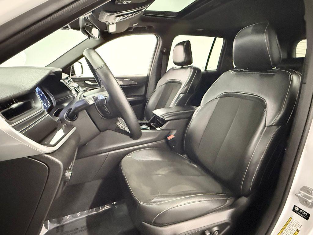 used 2022 Jeep Grand Cherokee car, priced at $30,974