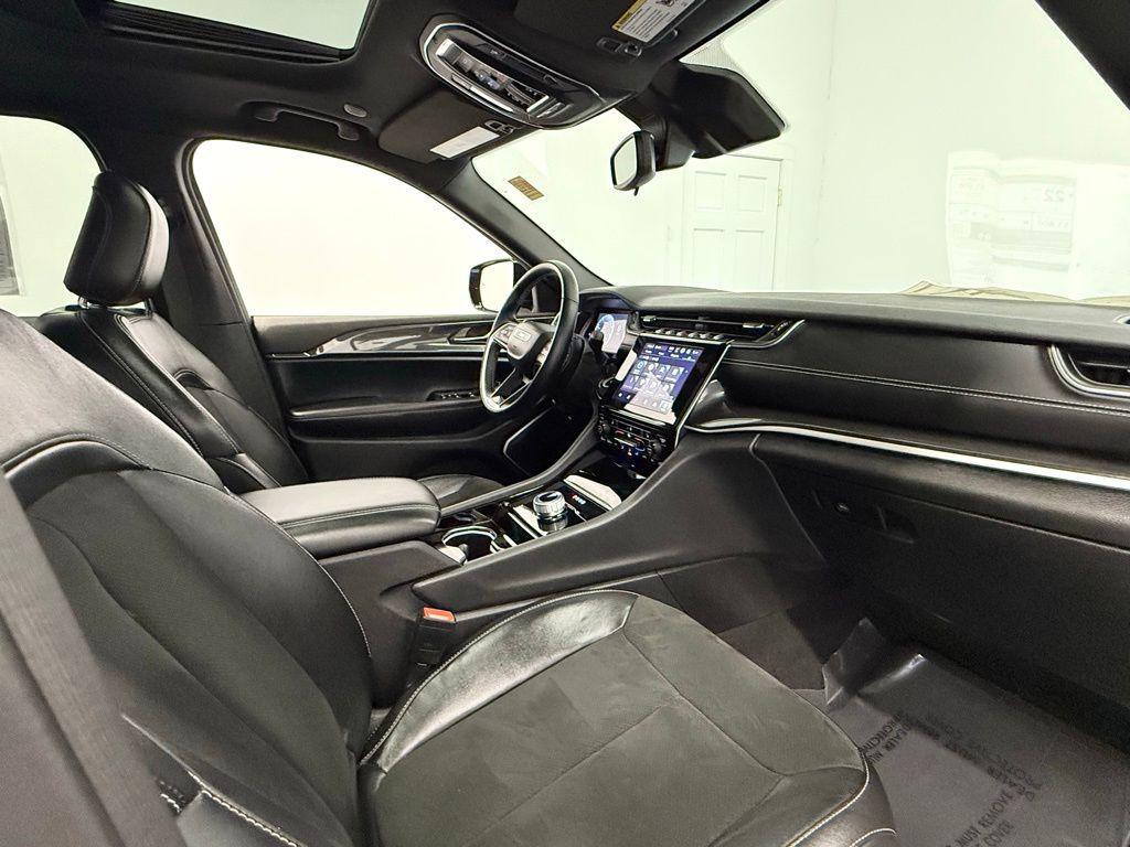 used 2022 Jeep Grand Cherokee car, priced at $30,974