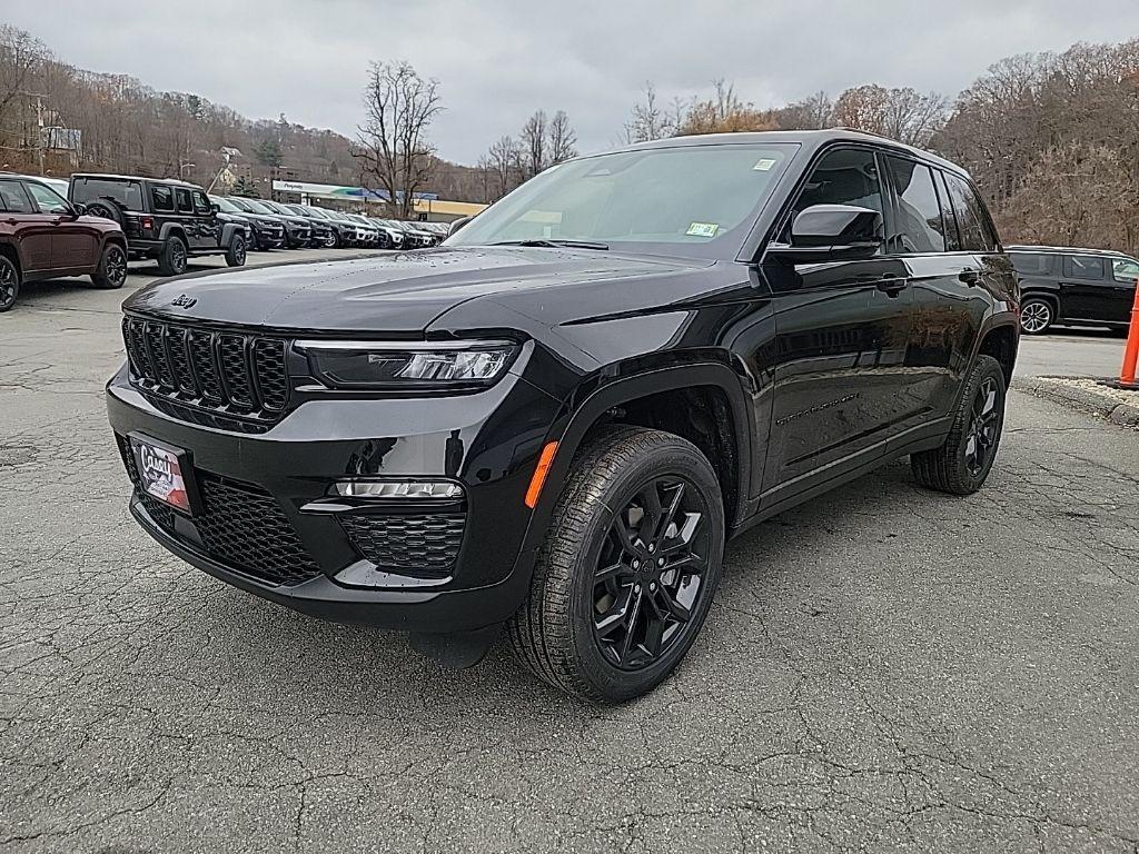 new 2025 Jeep Grand Cherokee car, priced at $47,486