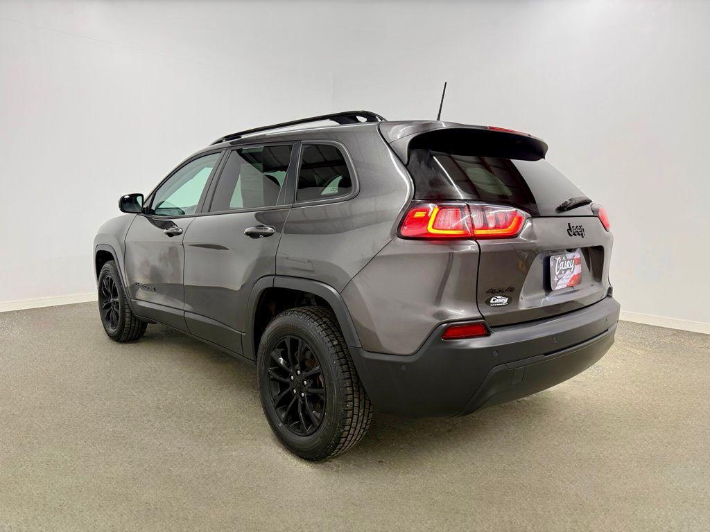 used 2023 Jeep Cherokee car