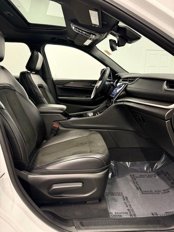 used 2023 Jeep Grand Cherokee car, priced at $27,974