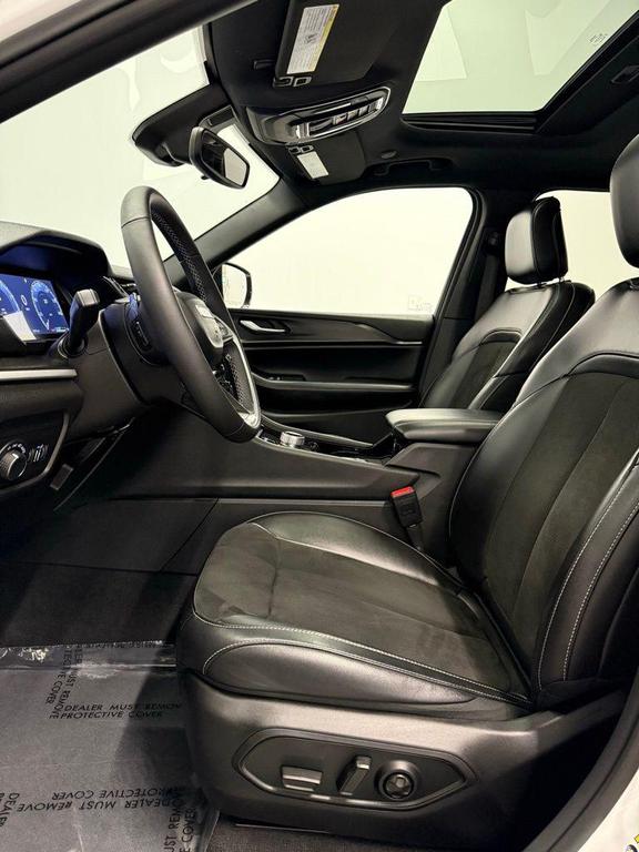 used 2023 Jeep Grand Cherokee car, priced at $27,974