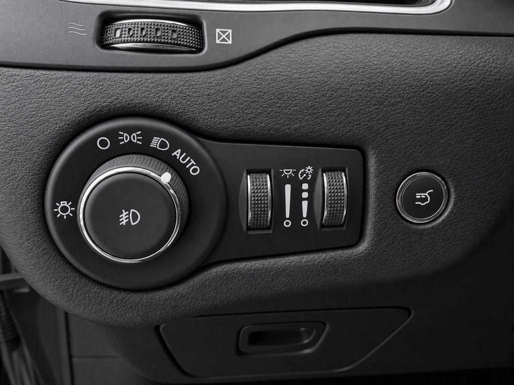 used 2022 Jeep Cherokee car, priced at $20,574