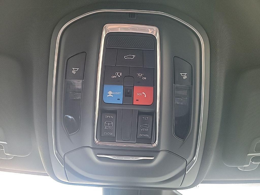 new 2026 Jeep Grand Cherokee car, priced at $48,155