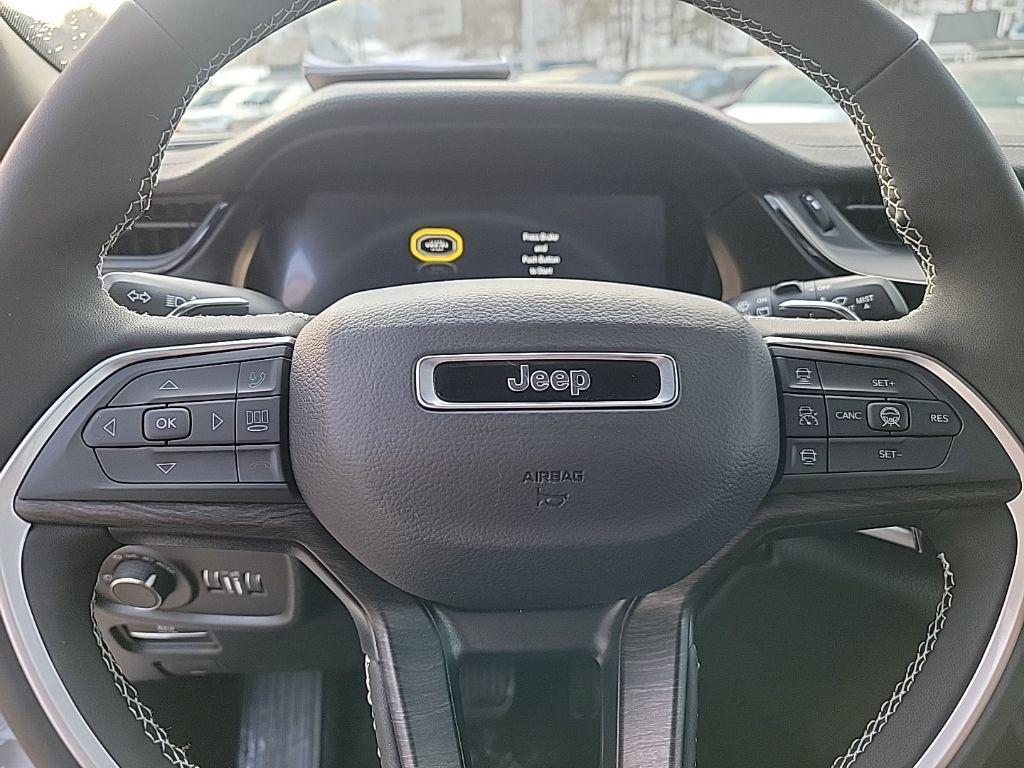 new 2026 Jeep Grand Cherokee car, priced at $48,155