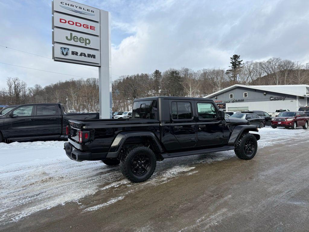 used 2022 Jeep Gladiator car, priced at $31,974