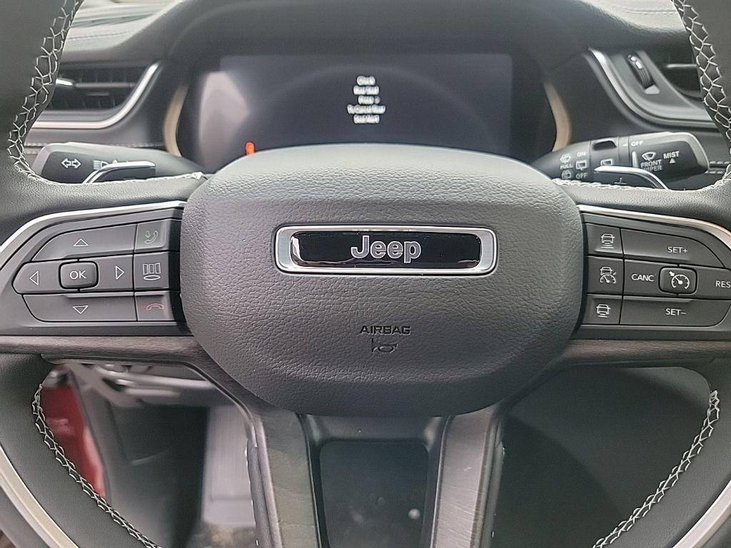 new 2025 Jeep Grand Cherokee car, priced at $45,441