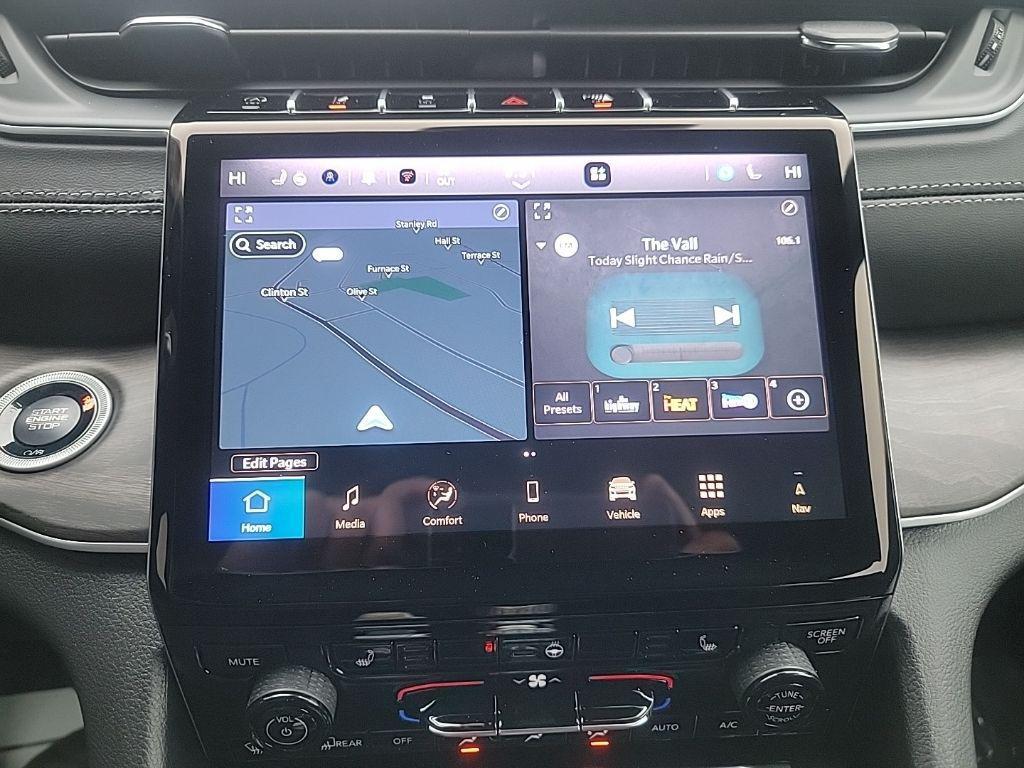 new 2025 Jeep Grand Cherokee car, priced at $47,916