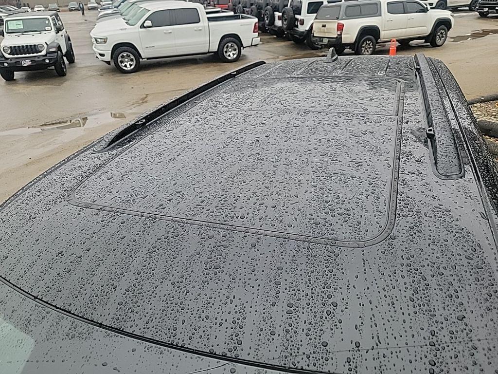 new 2025 Jeep Grand Cherokee car, priced at $47,916