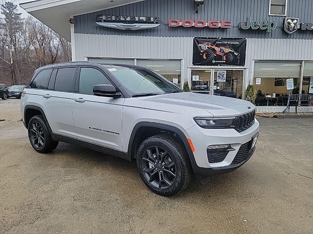 new 2025 Jeep Grand Cherokee car, priced at $47,916