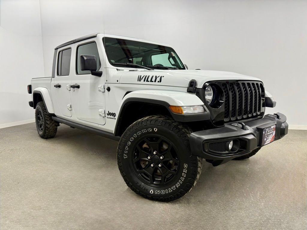 used 2021 Jeep Gladiator car, priced at $27,974