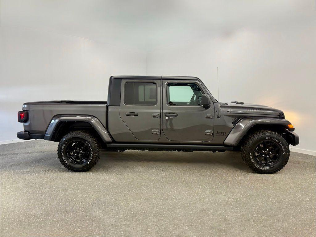 used 2022 Jeep Gladiator car, priced at $29,754