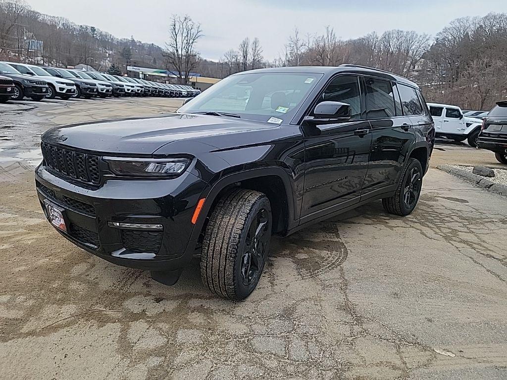 new 2025 Jeep Grand Cherokee L car, priced at $48,444