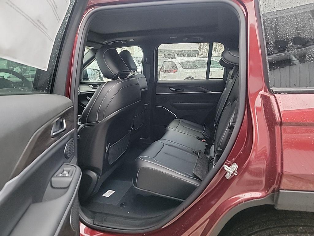 new 2026 Jeep Grand Cherokee car, priced at $50,210