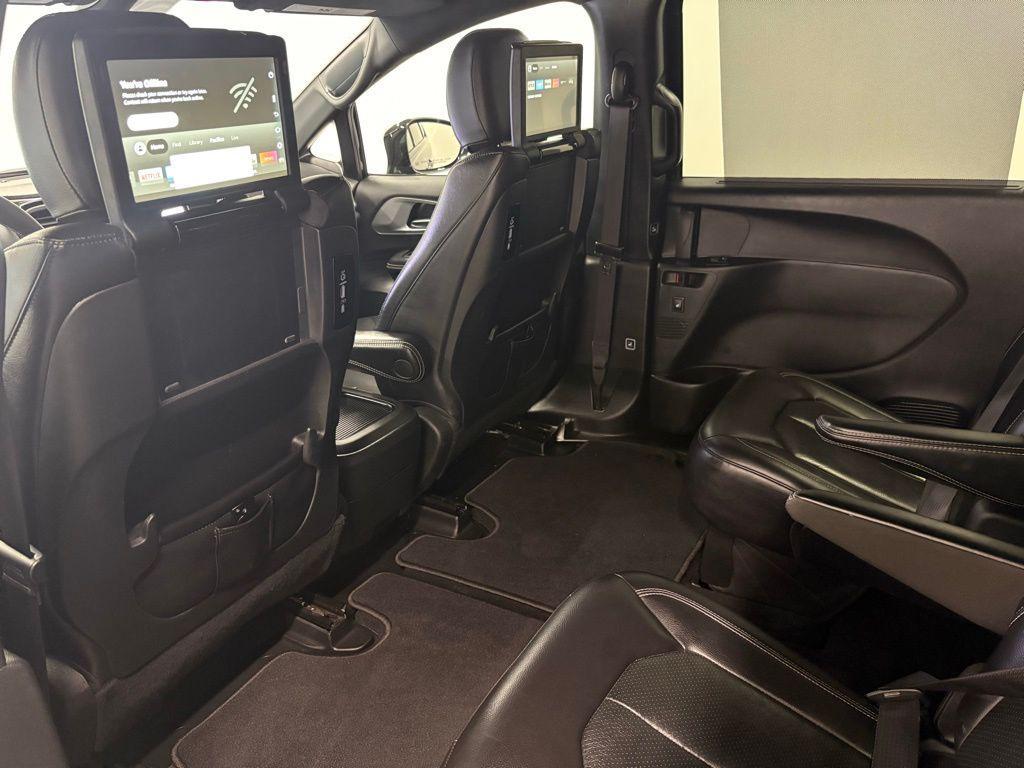 used 2022 Chrysler Pacifica car, priced at $31,574