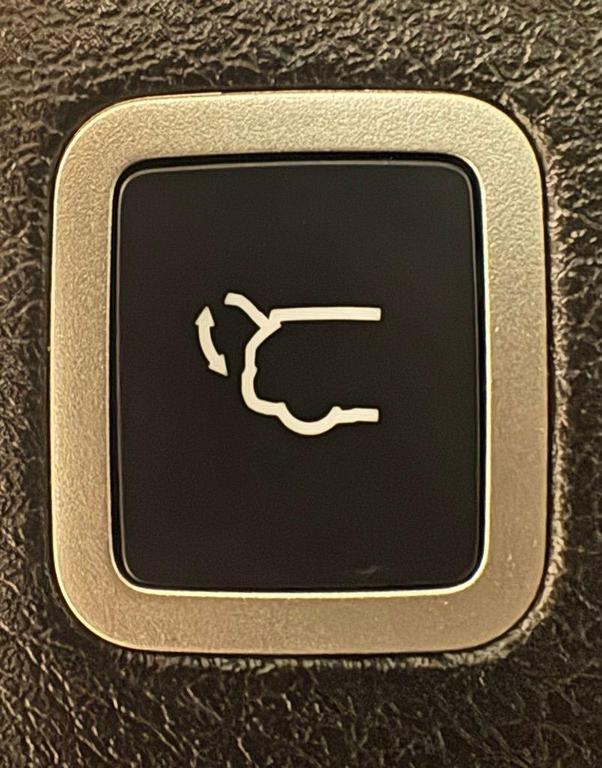 used 2022 Chrysler Pacifica car, priced at $31,574