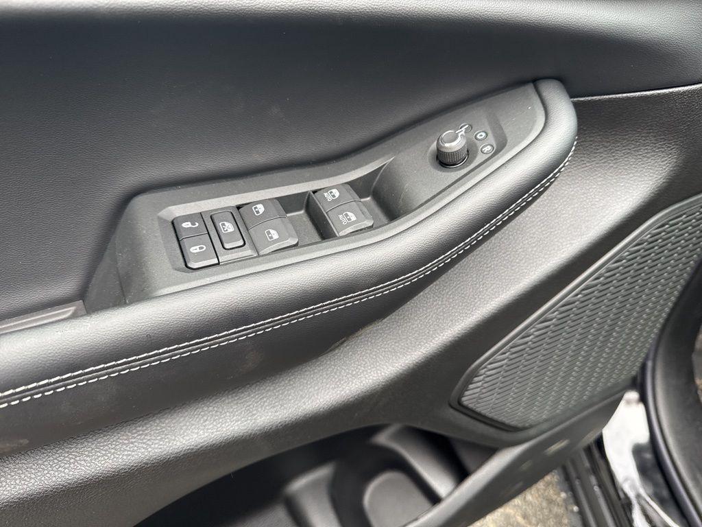 new 2025 Jeep Grand Cherokee car, priced at $35,873