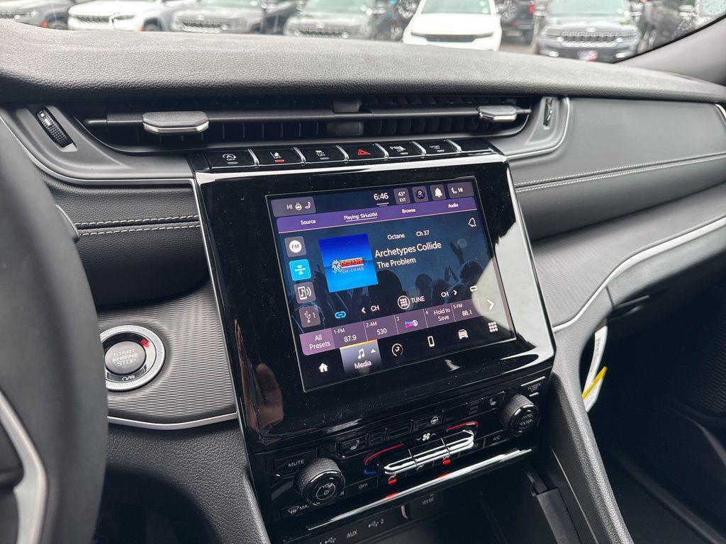 new 2025 Jeep Grand Cherokee car, priced at $35,873