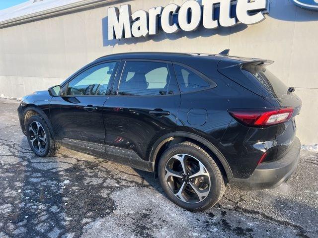 used 2025 Ford Escape car, priced at $29,671