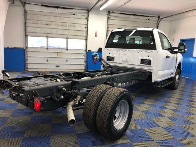 new 2025 Ford F-350 car, priced at $67,855