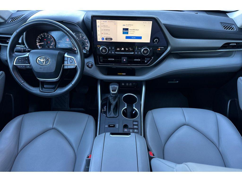 used 2023 Toyota Highlander car, priced at $34,816